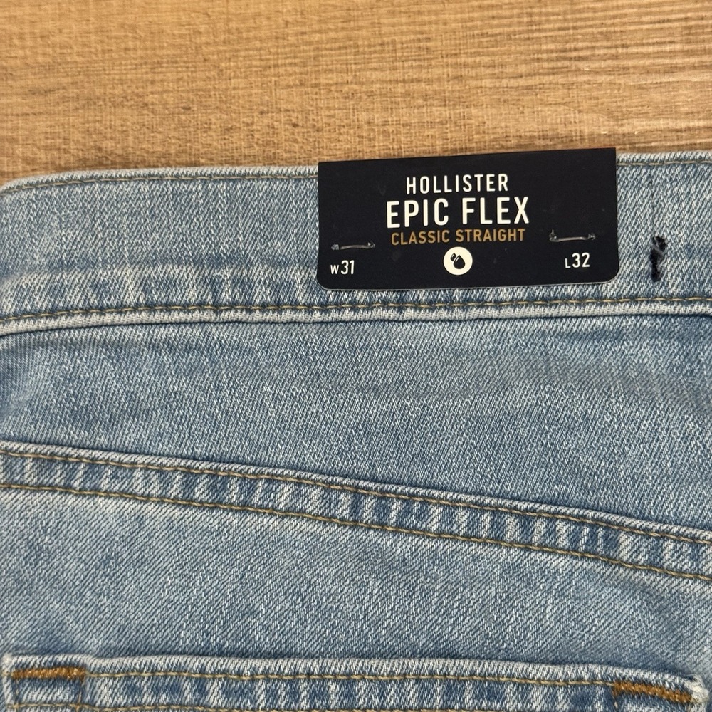 Hollister Epic Flex Classic Straight Men's Light Wash Stretch Blue Jeans 31x32 - Picture 8 of 9